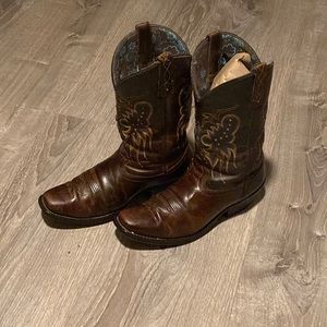 8.5b Womens laredo boots